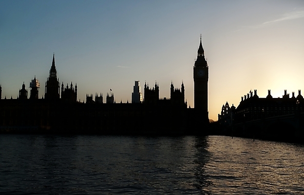 포토 JPG 해외이미지 구름 실루엣 여행 거실 오렌지 하늘 영국 잉글랜드 사람없음 건물 물 인테리어 강 반사 탑 황혼 일몰 큼 빅벤 명승지 옛날 정부 해외202004 해외포토 자연요소 건축물 디자인 유럽 과일 촬영기법 풍경 노을 크기 시계탑 런던 파일형식 이미지허브