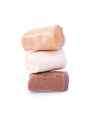 포토 JPG 해외이미지 음식 백그라운드 유리 디저트 사탕 사람없음 갈색 쌓기 과자 초콜릿 흰색 사발 달콤 설탕 큐브 시럽 흙더미 고립 바닐라 캐러멜 해외202004 해외포토 컬러 모션 재질 흙 사기그릇 맛 파일형식 더미 이미지허브