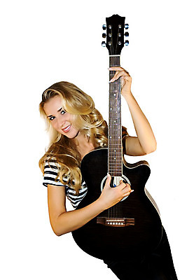 포토 JPG 해외이미지 손 여자 길 줄 음악 백그라운드 손가락 놀이 가면 한명 사람 소리 콘서트 공연 연주자 음악가 무대 기구 기타 야간 자르기 윤곽 예술가 롤 기타리스트 무거움 뮤지컬 인기 팝 생존 해외202004 해외포토 자연요소 직업 1 모션 현악기 문화예술 이벤트 신체부위 무게 파일형식 이미지허브