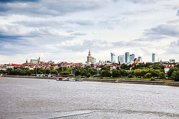 포토 JPG 해외이미지 나무 구름 공원 건축양식 하늘 부동산 파노라마 사람없음 건물 가로 초록색 물 여름 파란색 관광지 도시풍경 사무실 탑 고층빌딩 도시 도심 지역 스카이라인 동유럽 폴란드 구시가지 랜드마크 명승지 바르샤바 해외202004 해외포토 자연요소 식물 건축물 계절 공공시설 건축 유럽 컬러 여행 비즈니스 촬영기법 풍경 빌딩 재산 파일형식 이미지허브