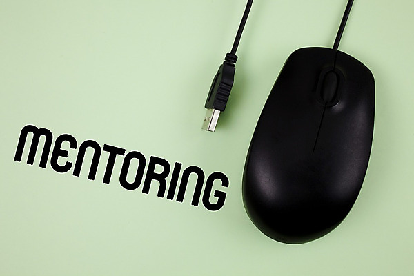 포토 JPG 해외이미지 직업 교육 운동화 지도 비즈니스 가이드 성공 협력 함께함 대화 설명 사람없음 교사 작업 가르침 상담원 대표 토론 방향 경영자 리더 격려 개발 경영 조언 지원 헬프 멘토링 콜라보레이션 견습생 해외202004 카운슬러 해외포토 감정 신발 컨셉 모션 말하기 도움 사무원 파일형식 이미지허브