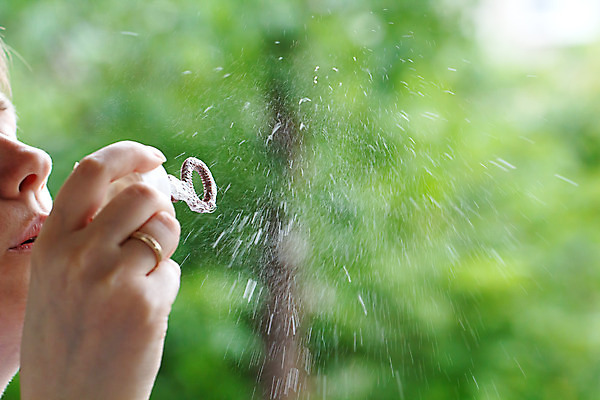 포토 JPG 해외이미지 공원 실루엣 어린이 백그라운드 패턴 공 손가락 자연 지팡이 추상 창조 사람 사람없음 야외 건물 공중 초록색 물 여름 빛 반사 우주 거품 바 원형 투명 액체 씻기 불기 비누 내추럴 고립 멀티 여의주 위생관리 현상 해외202004 해외포토 자연요소 도형 건축물 손 계절 공공시설 컬러 무늬 모션 촬영기법 관리 위생용품 청결 생태계 파일형식 이미지허브