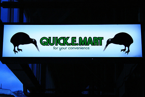 포토 JPG 해외이미지 동물 아이콘 상징 조류 새로움 키위 사람없음 카메라 금지 심볼 사인 마스코트 전국 해외202004 해외포토 컨셉 과일 전자제품 파일형식 이미지허브