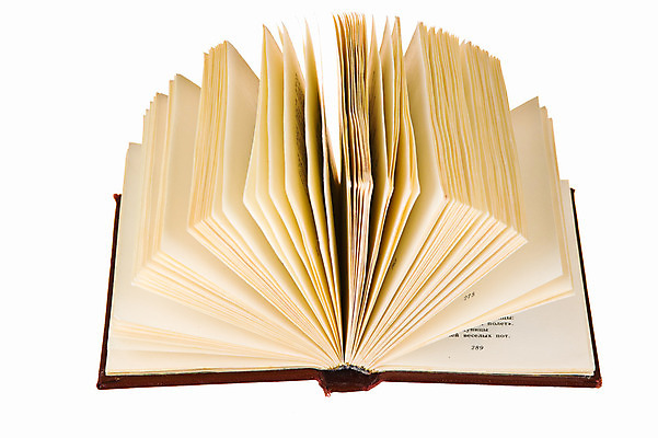 포토 JPG 해외이미지 종교 백그라운드 사람없음 책 성경 흰색 읽기 페이지 양장본 고립 옛날 해외202004 해외포토 컬러 종교용품 모션 파일형식 이미지허브