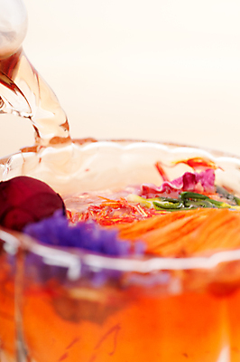 포토 JPG 해외이미지 실내 근접촬영 사람없음 소프트포커스 찻잔 꽃차 해외202004 해외포토 뷰포인트 잔 촬영기법 내부 차_음료 파일형식 이미지허브