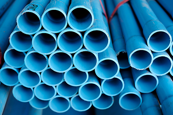 포토 JPG 해외이미지 산업 사람없음 물 파란색 장비 업무 그룹 서비스 치수 정리 수납 일반 유지 개선 교체 배관공 파이프라인 공급 많음 해외202004 해외포토 자연요소 컬러 컨셉 작업 파이프_관 파일형식 이미지허브