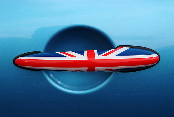 포토 JPG 해외이미지 디자인 영어 스포츠 스티커 교통시설 자동차 열쇠 영국 새로움 손잡이 안전 사람없음 옆모습 파란색 문 금속 수확 깃발 운전사 닫기 심볼 묘사 속도 잠금 열쇠구멍 잭 애국심 강렬 왕국 자동 전국 철강 스타일 디테일 해외202004 해외포토 직업 문자 유럽 육상교통 뷰포인트 컬러 교통 컨셉 농업 모션 재질 시설 보안 파일형식 이미지허브