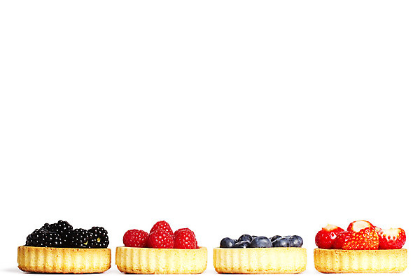 포토 JPG 해외이미지 계절 열매 음식 백그라운드 다이어트 과일 자연 딸기 디저트 사람없음 여름 갈색 케이크 주방 검은색 흰색 신선 달콤 먹기 유기농 블루베리 날것 산딸기 블랙베리 내추럴 숙성 월귤 줄서기 해외202004 해외포토 식물 웰빙 컬러 모션 건강 맛 생태계 파일형식 이미지허브