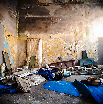 포토 JPG 해외이미지 산업 벽 백그라운드 건축양식 창문 공장 유리 벽돌 직장 사람없음 내부 건물 빛 금속 검은색 어둠 수확 도시 폐기물 위험 버리기 창고 복고 먼지 낭비 구식 그런지 깨짐 방치 썩음 옛날 철강 파멸 해외202004 해외포토 건축물 건축 컬러 컨셉 농업 회사 공업 모션 재질 쓰레기 파일형식 소멸 이미지허브