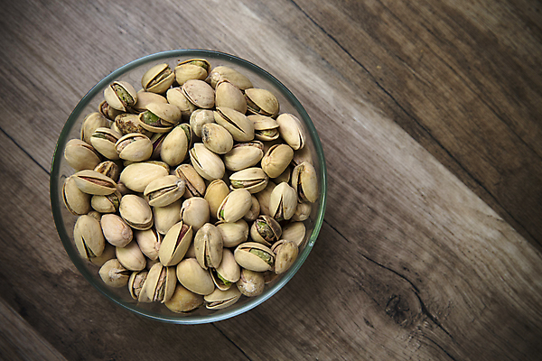 포토 JPG 해외이미지 음식 백그라운드 자연 유리 탁자 건강 사람없음 가로 초록색 갈색 주방 견과류 기구 시골 오픈 그룹 사발 큼 컨테이너 청소 굽기 배열 가득함 책상 오브젝트 슛 흙더미 구성 절임 피스타치오 해외202004 해외포토 산업 컬러 가구 재질 흙 사기그릇 크기 구이 생태계 파일형식 더미 이미지허브