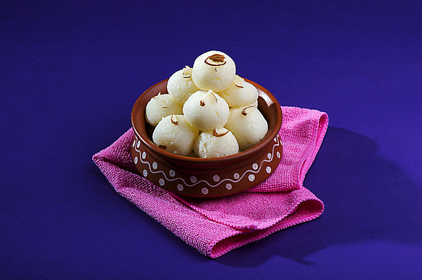 포토 JPG 해외이미지 디저트 사람없음 도자기 원형 사기그릇 냅킨 인도음식 해외포토 도형 그릇 음식 동양음식 파일형식 이미지허브