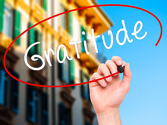 포토 JPG 해외이미지 종교 여행 컨셉 십자가 가족 휴가 풍경 사람없음 빛 교회 평화 믿음 성경 희망 환자 기도 축하 인사 예수 영혼 축복 이슬람교 방향 심볼 사인 감사 신성 추수감사절 기부 감탄 숭배 신앙심 의무 칭찬 힌두교 해외202004 해외포토 감정 기독교 종교용품 의학 관계 예절 신_종교 파일형식 이미지허브