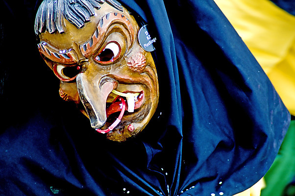 포토 JPG 해외이미지 전통 드레스 유럽 문화 독일 가면 이벤트 사람없음 숫자 장미 파티 축제 공연 광대 악마 마녀 변장 가면무도회 월요일 행진 해외202004 해외포토 문자 옷 꽃 나라 모션 요일 무도회 파일형식 이미지허브