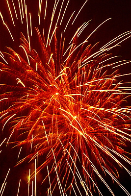 포토 JPG 해외이미지 기념일 행복 백그라운드 하늘 불 휴가 새로움 기념 폭죽 이벤트 사람없음 빨간색 컬러풀 검은색 축제 어둠 기쁨 로켓 축하 4 야간 저녁 폭발 연도 파열 7월 독립 전국 해외202004 해외포토 자연요소 감정 컬러 컨셉 숫자 날짜 파일형식 이미지허브