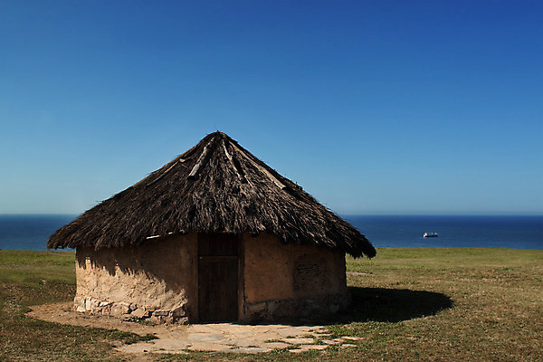 포토 JPG 해외이미지 도로 길 밭 자연 휴가 주택 파노라마 풍경 사람없음 야외 가로 여행객 마을 시골 시간 점 오두막 땅 허브 타운 내추럴 무료 해외202004 해외포토 식물 농업 교통시설 촬영기법 사람 건물 도시 생태계 파일형식 이미지허브