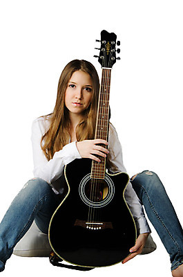 포토 JPG 해외이미지 백인 모델 1 라이프스타일 여자 행복 문화 얼굴 줄 음악 백그라운드 놀이 한명 사람 유행 소리 음악가 흰색 기구 기타 시원함 롤 기타리스트 고립 멜로디 뮤지컬 팝 플레이어 스타일 해외202004 해외포토 서양인 직업 감정 컬러 현악기 문화예술 생활 신체부위 연주자 파일형식 이미지허브