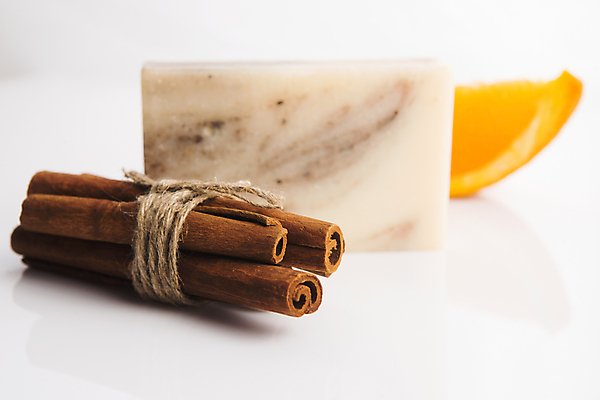 포토 JPG 해외이미지 백그라운드 신체 오렌지 사람없음 목재 위생용품 스파 수확 시골 바 허브 피부 유기농 아로마 비누 향 장인 내추럴 돌봄 시나몬 위생관리 핸드메이드 해외202004 해외포토 나무 식물 웰빙 생활용품 농업 과일 재료 모션 관리 신체부위 파일형식 이미지허브