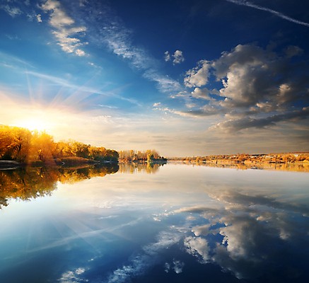포토 JPG 해외이미지 주간 구름 호수 자연 하늘 사람없음 야외 햇빛 반사 가을풍경 맑음 가을 우크라이나 해외202004 해외포토 자연요소 계절 유럽 날씨 풍경 태양 생태계 파일형식 가을_계절 이미지허브