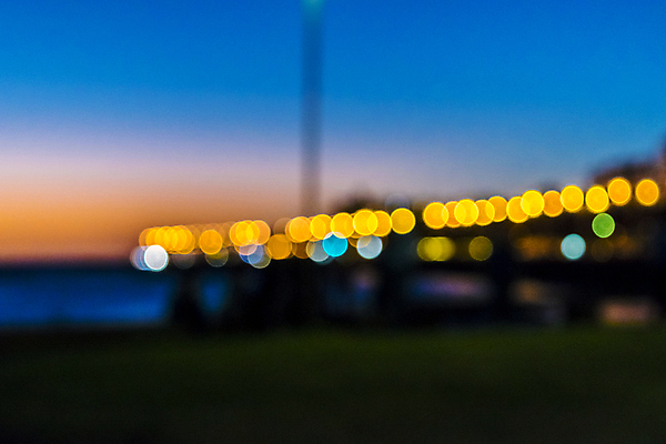 포토 JPG 해외이미지 하늘 전등 풍경 사람없음 일몰 도시 야간 소프트포커스 보케 장면 블러 우루과이 해외202004 해외포토 자연요소 조명 촬영기법 노을 남아메리카 파일형식 이미지허브