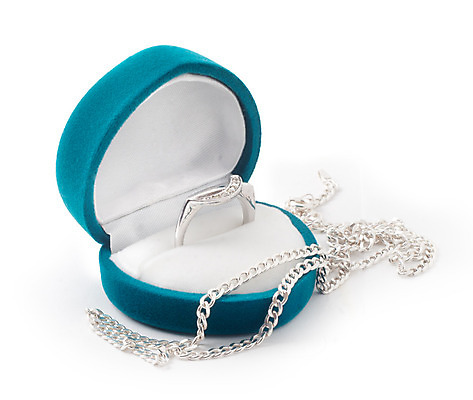 포토 JPG 해외이미지 모양 커플 길 결혼 백그라운드 발렌타인데이 선물 사랑 사람없음 빨간색 빛 상자 놀람 흰색 하트 축하 반지 오픈 고급 은색 보석 자르기 각도 다이아몬드 약혼 고립 백금 카피스페이스 해외202004 해외포토 감정 컬러 컨셉 장신구 관계 모션 데이이벤트 표정 이벤트 공백 광석 약속 파일형식 이미지허브