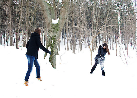 포토 JPG 해외이미지 라이프스타일 커플 계절 여자 남자 행복 2 겨울 장난 가족 관계 휴가 함께함 미소 웃음 사람 소년 성인 야외 두명 기쁨 가을 흰색 쌍 눈송이 던지기 흥분 긍정 주말 눈덩이 1월 내추럴 제설기 폭설 해외202004 해외포토 감정 어린이 컬러 컨셉 모션 눈_날씨 표정 생활 날짜 자연재해 제설 파일형식 이미지허브