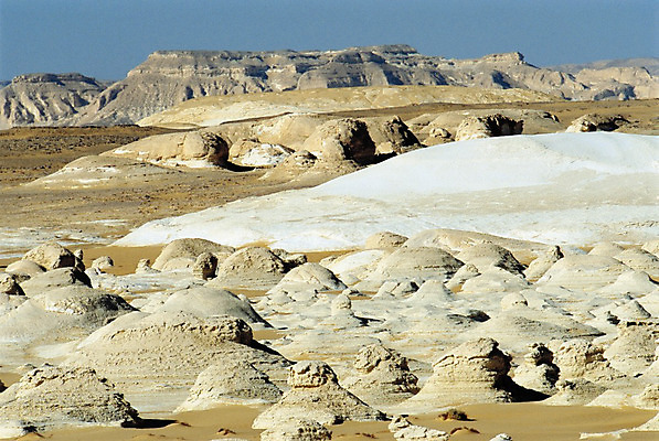 포토 JPG 해외이미지 자연 산 건조 경사 사람없음 야외 사막 부식 지형 침식 산맥 해외202004 해외포토 생태계 파일형식 이미지허브