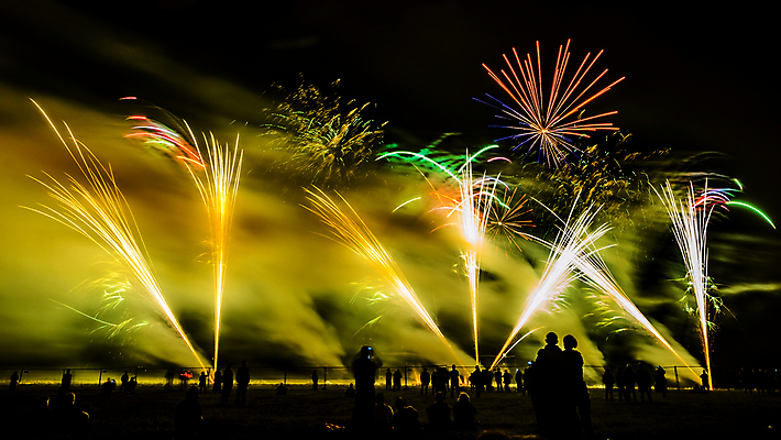 포토 JPG 해외이미지 행복 백그라운드 하늘 불 추상 휴가 불꽃 새로움 기념 이벤트 사람없음 빨간색 빛 컬러풀 파티 검은색 축제 어둠 자유 로켓 축하 4 야간 큼 폭발 연도 마법 7월 광 독립 해외202004 해외포토 자연요소 감정 컬러 컨셉 무늬 숫자 날짜 크기 파일형식 이미지허브