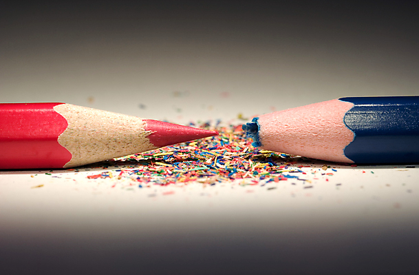 포토 JPG 해외이미지 디자인 컨셉 2 일러스트 아이디어 미술 사람없음 목재 빨간색 파란색 컬러풀 연필 페인트 장비 기구 도구 그리기 야간 공격 충돌 심볼 오브젝트 날카로움 소재 먼지 패배 반대 낭비 깨짐 썩음 직진 필승 해외202004 해외포토 자연요소 나무 컬러 재료 모션 문화예술 학용품 필기구 우승 파일형식 이미지허브