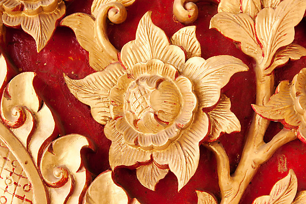 포토 JPG 해외이미지 전통 디자인 꽃 조각 가구 백그라운드 패턴 곡선 태국 프레임 기술 미술 동양인 여러명 사람없음 목재 장식 화려 역사 황금 닫기 널 묘사 질감 목공예 동쪽 깊이 복잡 솜씨 엘리먼트 옛날 핸드메이드 스타일 전경 해외202004 해외포토 나무 식물 아시아 선 생활용품 다수 컨셉 무늬 재료 모션 문화예술 사람 인종 풍경 공예 방향 파일형식 탑뷰 이미지허브