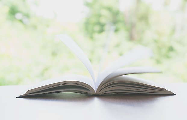 포토 JPG 해외이미지 템플릿 교육 종이 백그라운드 텍스트 학교 미술 사람없음 목재 책 파란색 노란색 우주 다이어리 어둠 공백 골동품 덮개 흰색 오픈 도서관 심볼 읽기 오브젝트 교과서 싱글 질감 문서 문학 페이지 옛날 출판 카피스페이스 해외202004 해외포토 나무 컬러 재료 모션 문화예술 교재 사무용품 뚜껑 파일형식 이미지허브