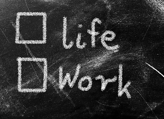 포토 JPG 해외이미지 아이콘 직업 라이프스타일 행복 컨셉 돈 생각 비즈니스 가족 관계 추상 설계 스트레스 주택 건강 사랑 사람없음 상자 사무실 달러 칠판 흰색 업무 비교 선택 계획 몸무게 심볼 사인 문제 해결 고용 평등 생존 해외202004 해외포토 감정 컬러 무늬 건물 생활 구직 작업 재산 채용 파일형식 이미지허브