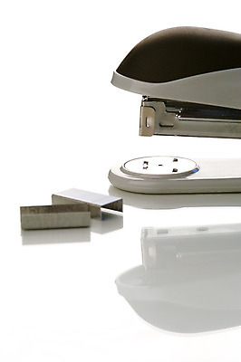 포토 JPG 해외이미지 백그라운드 문구용품 사람없음 사무실 장비 흰색 상품 스테이플러 오브젝트 고립 해외202004 해외포토 컬러 비즈니스 사무용품 파일형식 이미지허브