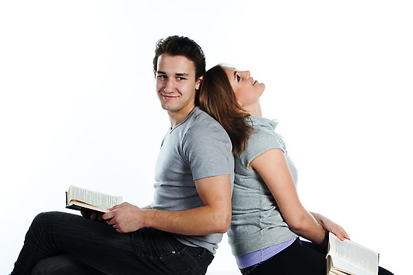 포토 JPG 해외이미지 백인 학생 라이프스타일 커플 응시 여자 교육 남자 행복 2 학교 함께함 건강 사랑 사람 소년 두명 책 친구 스터디 시험 계획 대학교 형제 언니 고립 남동생 해외202004 해외포토 서양인 시선 감정 어린이 컨셉 가족 관계 생활 학습 자매 동생 파일형식 이미지허브