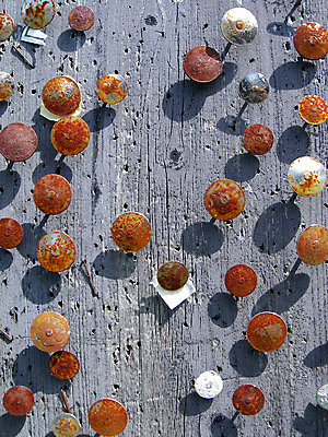 포토 JPG 해외이미지 교육 종이 백그라운드 지도 비즈니스 학교 그림자 안전 사람없음 빛 사무실 금속 엄지손가락 업무 발표 메시지 압정 목표 위험 방향 심볼 준비 질감 날카로움 공지사항 찌르기 진행 마케팅 어려움 철강 프로젝트 해외202004 해외포토 컨셉 손가락 모션 재질 사무용품 작업 파일형식 이미지허브