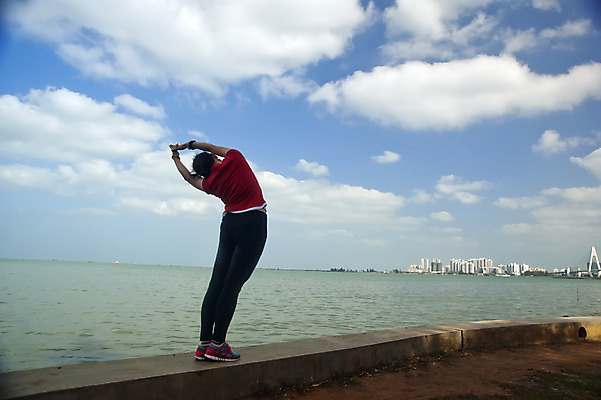 포토 JPG 해외이미지 스포츠 바다 신체 요가 자연 하늘 건강 풍경 사람없음 운동 햇빛 중국 화목 명상 신성 해외202004 해외포토 웰빙 아시아 컨셉 태양 생태계 파일형식 이미지허브