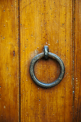 포토 JPG 해외이미지 패턴 건축양식 안전 사람없음 목재 장식 갈색 문 금속 수확 골동품 반지 철 묘사 부식 질감 복고 보안 청동 구식 옛날 철강 스타일 해외202004 해외포토 나무 건축 컬러 무늬 농업 재료 장신구 재질 파일형식 이미지허브