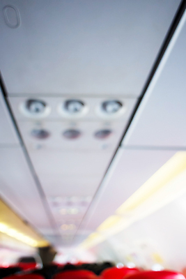 포토 JPG 해외이미지 선 여행 의자 비즈니스 창문 교실 교통시설 하늘 휴가 비행기 실내 사람 앉기 사람없음 내부 장식 경제 파란색 빛 여행객 방 짐 공항 탈출 도착 항공 통로 머리위 제트기 승객 대패 줄서기 해외202004 해외포토 교육 컬러 가구 교통 컨셉 학교 항공교통 모션 대중교통 시설 파일형식 이미지허브