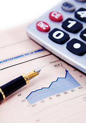 포토 JPG 해외이미지 백그라운드 컨셉 회사 비즈니스 통계 성공 그래프 근접촬영 사람없음 그래픽 금융 경제 숫자 펜 판매 자료 계산기 정보 성장 재산 계획 주식 분석 무역 보고서 투자 상업 수익 경영 수입 위기 자금 경제학 해외202004 해외포토 문자 교육 산업 뷰포인트 돈 문구용품 필기구 장비 파일형식 이미지허브