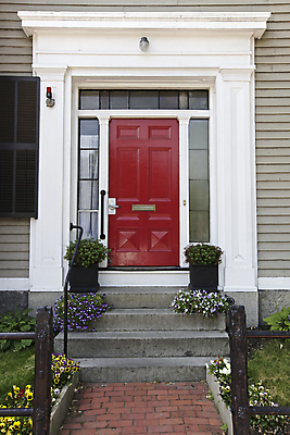 포토 JPG 해외이미지 전통 외관 벽 여행 패턴 건축양식 창문 날씨 벽돌 출입구 거리 주택 자물쇠 사람없음 야외 건물 목재 울타리 컬러풀 문 마을 정원 골동품 흰색 시골 역사 입장 묘사 잠금 보안 단계 옛날 스타일 해외202004 해외포토 나무 건축물 건축 컬러 무늬 재료 안전 담장 파일형식 이미지허브