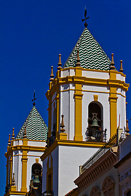 포토 JPG 해외이미지 종교 사람없음 교회 탑 천주교 종 첨탑 스페인어 해외202004 해외포토 건축물 종교건축 건물 파일형식 이미지허브