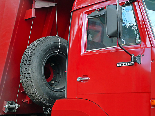 포토 JPG 해외이미지 디자인 산업 도로 여행 날개 비즈니스 교통시설 모션 자동차 새로움 사람없음 빨간색 글로벌 문 금속 거울 운전 트럭 화물 바퀴 운전사 플라스틱 승합차 속도 상업 수납 트레일러 로딩 자동 철강 힘찬 해외202004 해외포토 직업 길 육상교통 컬러 교통 컨셉 승용차 재질 운송업 시설 파일형식 이미지허브