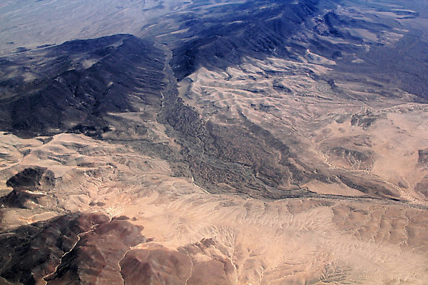 포토 JPG 해외이미지 식물 모래 여행 백그라운드 패턴 오렌지 자연 하늘 추상 산 건조 안테나 풍경 사람없음 빨간색 빛 강 모래사장 갈색 노란색 계곡 미국 사막 뜨거움 모래언덕 언덕 부식 질감 머리위 가뭄 채널 해외202004 해외포토 바다 컬러 북아메리카 무늬 과일 통신 날씨 생태계 파일형식 이미지허브