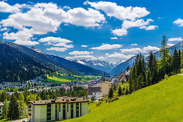 포토 JPG 해외이미지 구름 유럽 여행 건축양식 자연 휴가 산 주택 파노라마 풍경 사람없음 건물 초록색 여름 파란색 강 교회 마을 계곡 놀람 등산 폭포 하이킹 바위 시골 도시 스위스 알프스 타운 절정 해외202004 해외포토 자연요소 건축물 계절 건축 감정 나라 컬러 종교건축 레저 촬영기법 표정 트래킹 돌_바위 생태계 파일형식 이미지허브