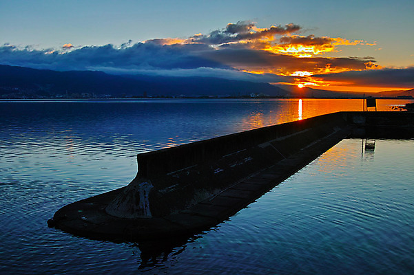 포토 JPG 주간 구름 바다 하늘 산 풍경 사람없음 야외 태양 일출 일몰 국내포토 자연요소 노을 파일형식