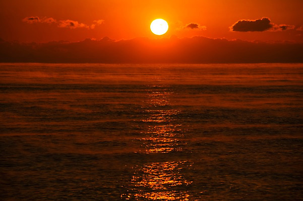 포토 JPG 구름 바다 자연현상 하늘 풍경 사람없음 야외 태양 일출 일몰 국내포토 자연요소 자연 노을 파일형식