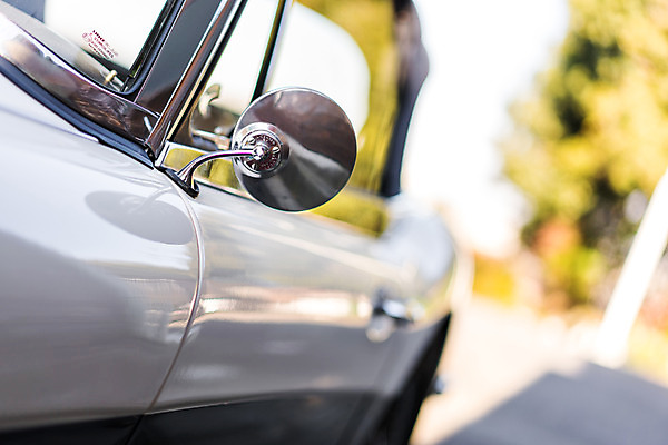 포토 JPG 주간 자동차 사람없음 야외 아웃포커스 사이드미러 국내포토 자연요소 육상교통 촬영기법 파일형식