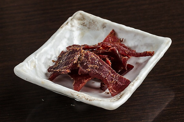 포토 JPG 접시 음식 육류 사람없음 육포 일본음식 국내포토 식기 식재료 파일형식