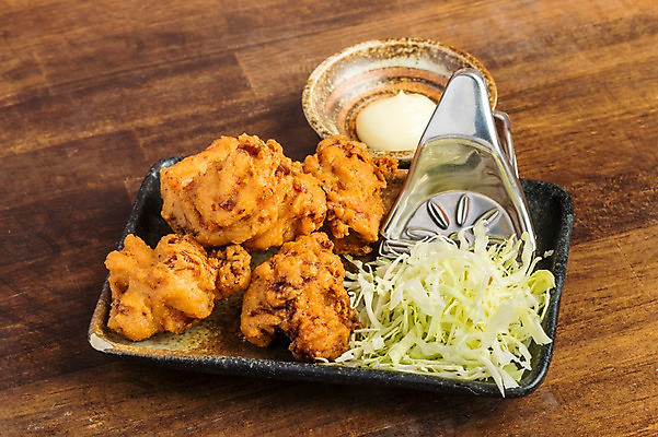 포토 JPG 접시 음식 사람없음 치킨 튀김 양배추 종지 마요네즈 일본음식 국내포토 그릇 식기 채소 소스_음식 닭고기요리 파일형식