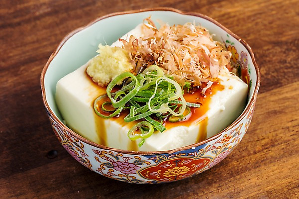 포토 JPG 그릇 접시 음식 사람없음 간장 파 가츠오부시 연두부 일본음식 국내포토 식기 채소 식재료 양념 두부 파일형식