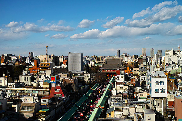 포토 JPG 주간 구름 하늘 풍경 빌딩 사람없음 야외 도시 도쿄 국내포토 자연요소 건물 일본 파일형식